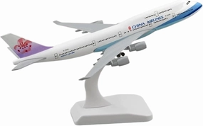 20cm for Airlines Boeing B747 with Landing Gear Taiwan Alloy Plane Model Stand Diecast Aircraft with Wheels Toys