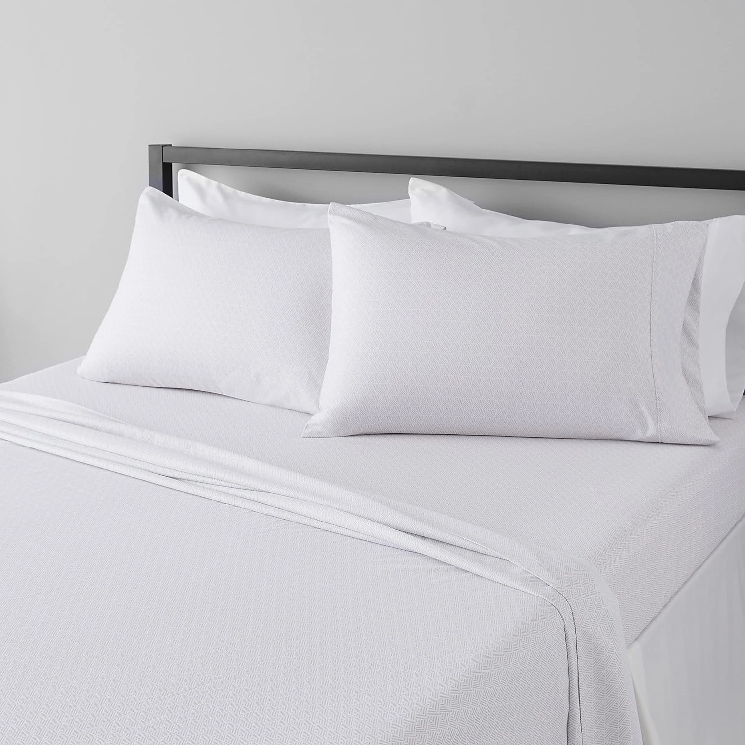 Amazon Basics Lightweight Super Soft, Wrinkle Free Breathable Microfiber 4 Piece Bed Sheet Set With 14-Inch Deep Pockets, Full, Gray Crosshatch, Printed