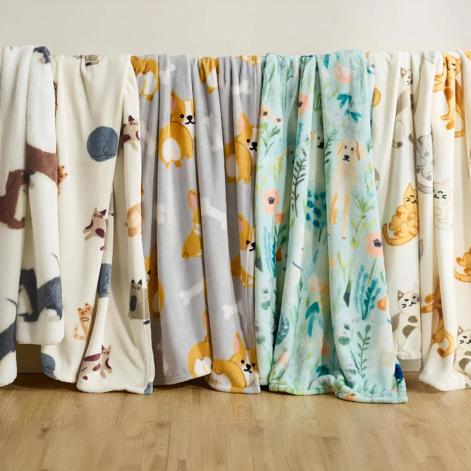 Bedsure Dog Blanket - Aesthetic Cute Corgi Fleece Throw for Girls Boys Teens Kids as Gifts, Soft, Cozy and Plush Animal Pattern Blankets for Couch Sofa Bed Camping, 50x60