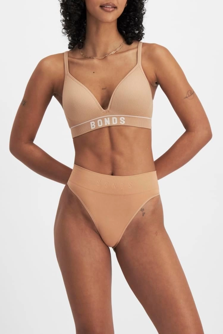 Bonds T-Shirt Stretch Rib Wireless Bra with Contour Cups for Women