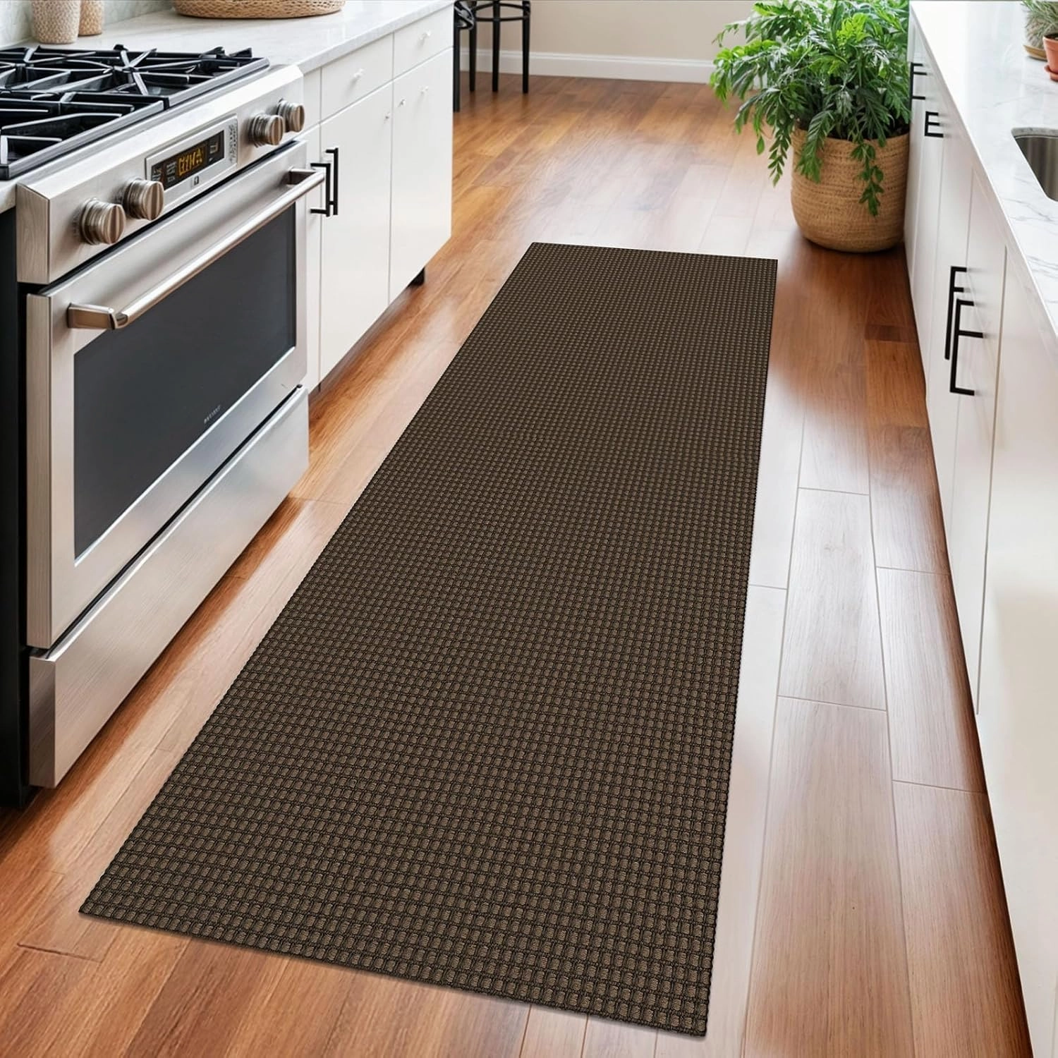 Braided Runner Rug 2x5 Ft Washable Runners for Hallways Non Slip Rubber Backed Kitchen Runners Cotton Entryway Runner Indoor, Woven Floor Carpet for Hall Kitchen Bedroom, Brown