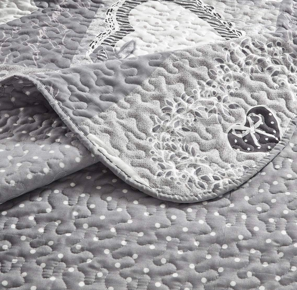 Brilliant Sunshine Heart Love Quilt Set, 2-Piece Bedding Sets with 1 Sham, Patchwork Design, Washable and Reversible Bedspread, Soft Lightweight Coverlet, All-Season, Twin/Twin XL, Grey