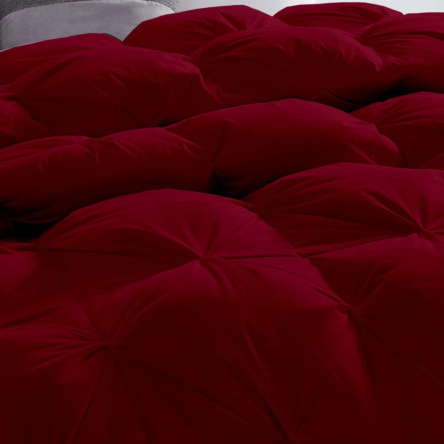Burgundy Pinch Pleat Comforter Set Oversized Queen 400 GSM 3 Piece (Comforter   2 Pillowcases) Egyptian Cotton Oversized Queen Size Bed in a Bag Comforter Set