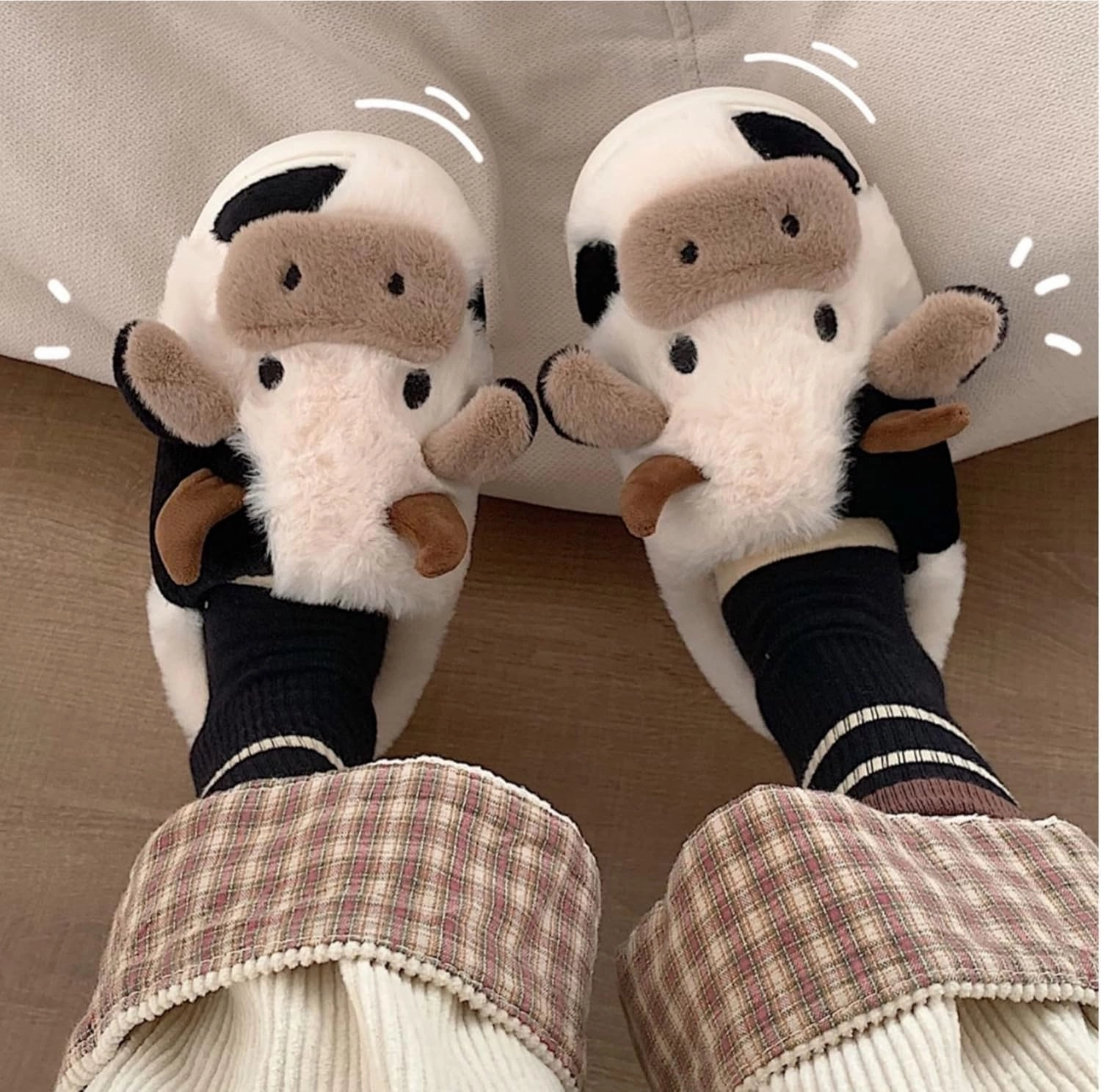 Cartoon animal cattle slippers, winter slippers, warm home shoes, interesting plush cotton shoes