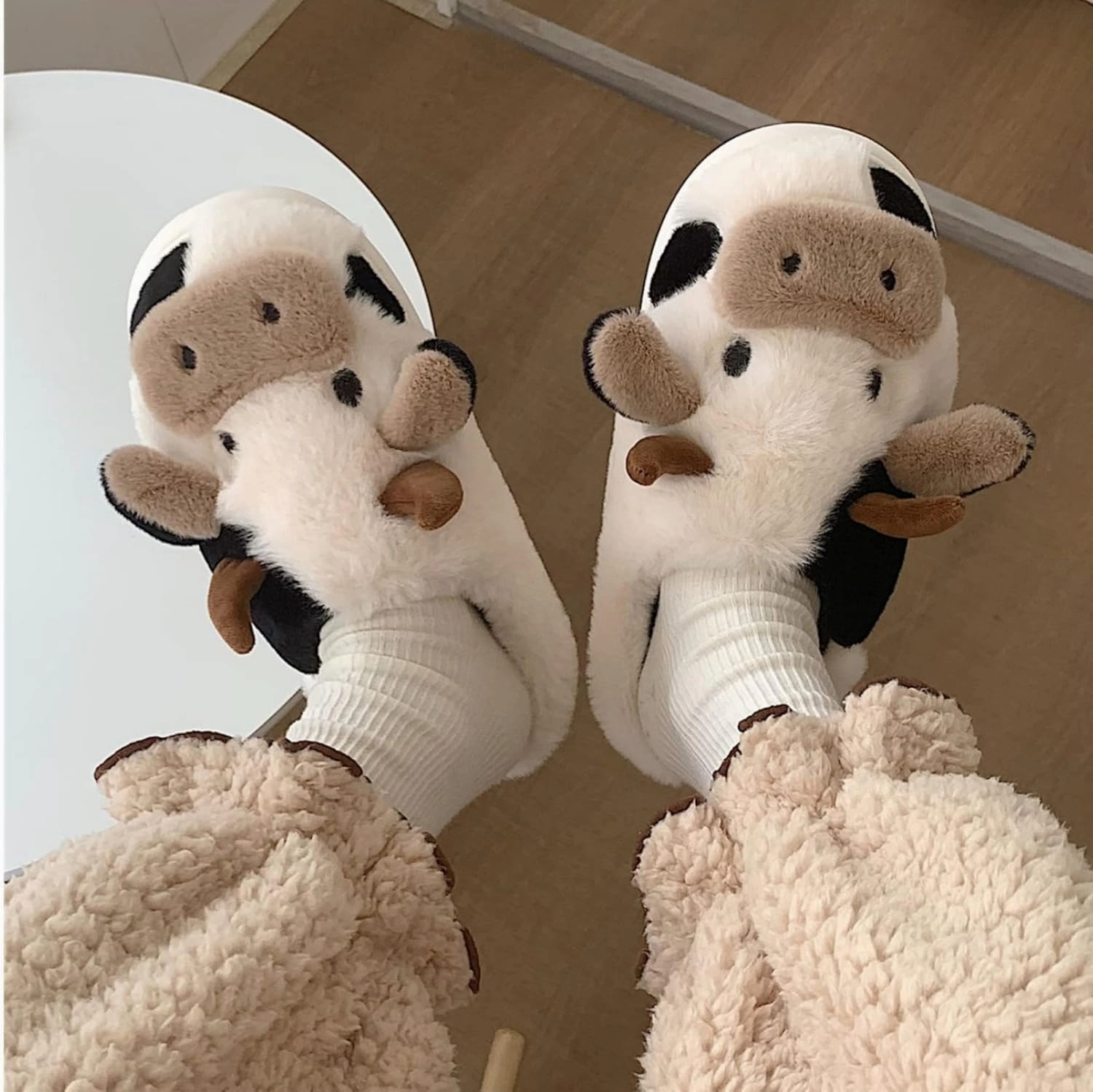 Cartoon animal cattle slippers, winter slippers, warm home shoes, interesting plush cotton shoes