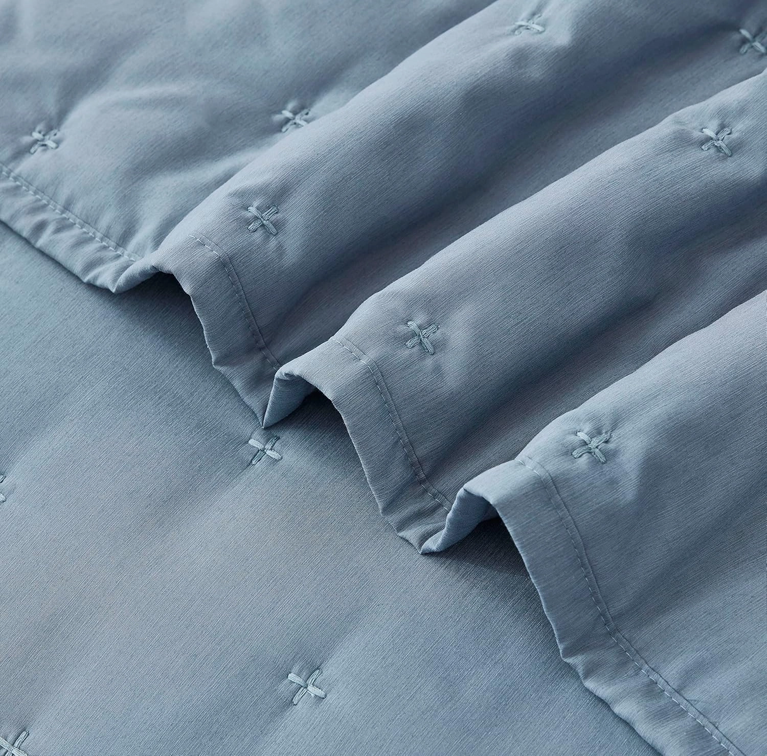 Chezmoi Collection Milo 3-Piece Soft Cooling Blend of Rayon Derived from Bamboo & Polyester Cross-Stitch Quilted Coverlet Set (King, Blue)