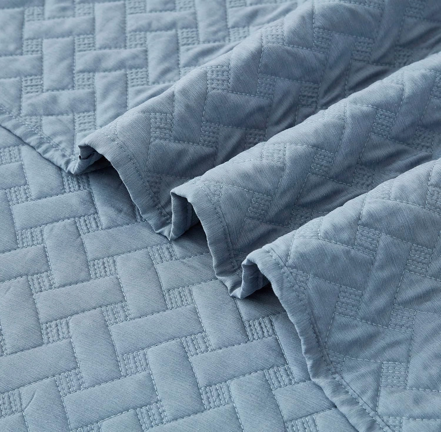 Chezmoi Collection Randall 3-Piece Soft Cooling Blend of Rayon Derived from Bamboo & Polyester Quilt Bedspread Basketweave Quilted Coverlet Set (King, Blue)