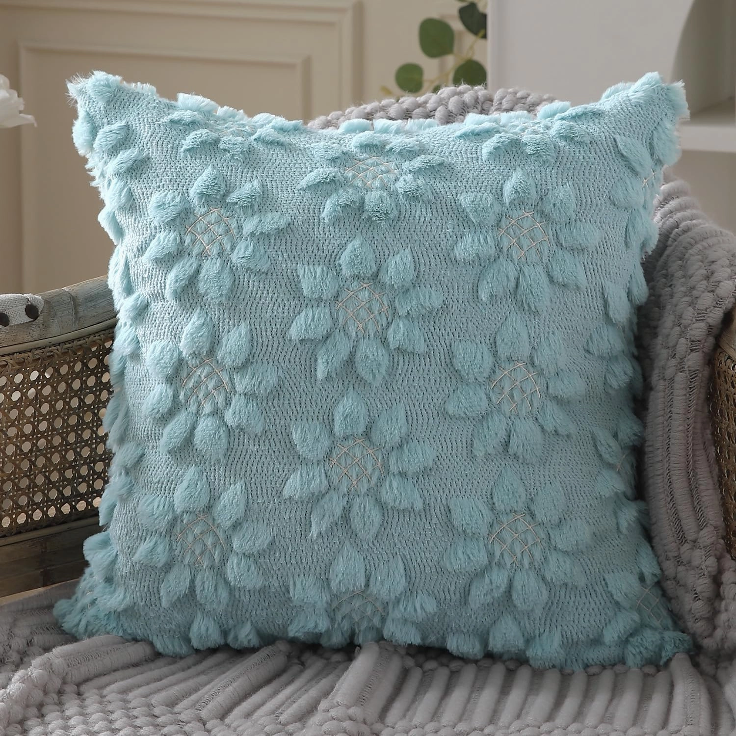 DFXSZ Spring Summer Pillow Covers 18x18 inch Set of 2 Farmhouse Decor White Flower Heart Sunflower Blue Soft Plush Faux Fur Jacquard Throw Pillows for Sofa Holiday Spring Home Decor PTK024G18