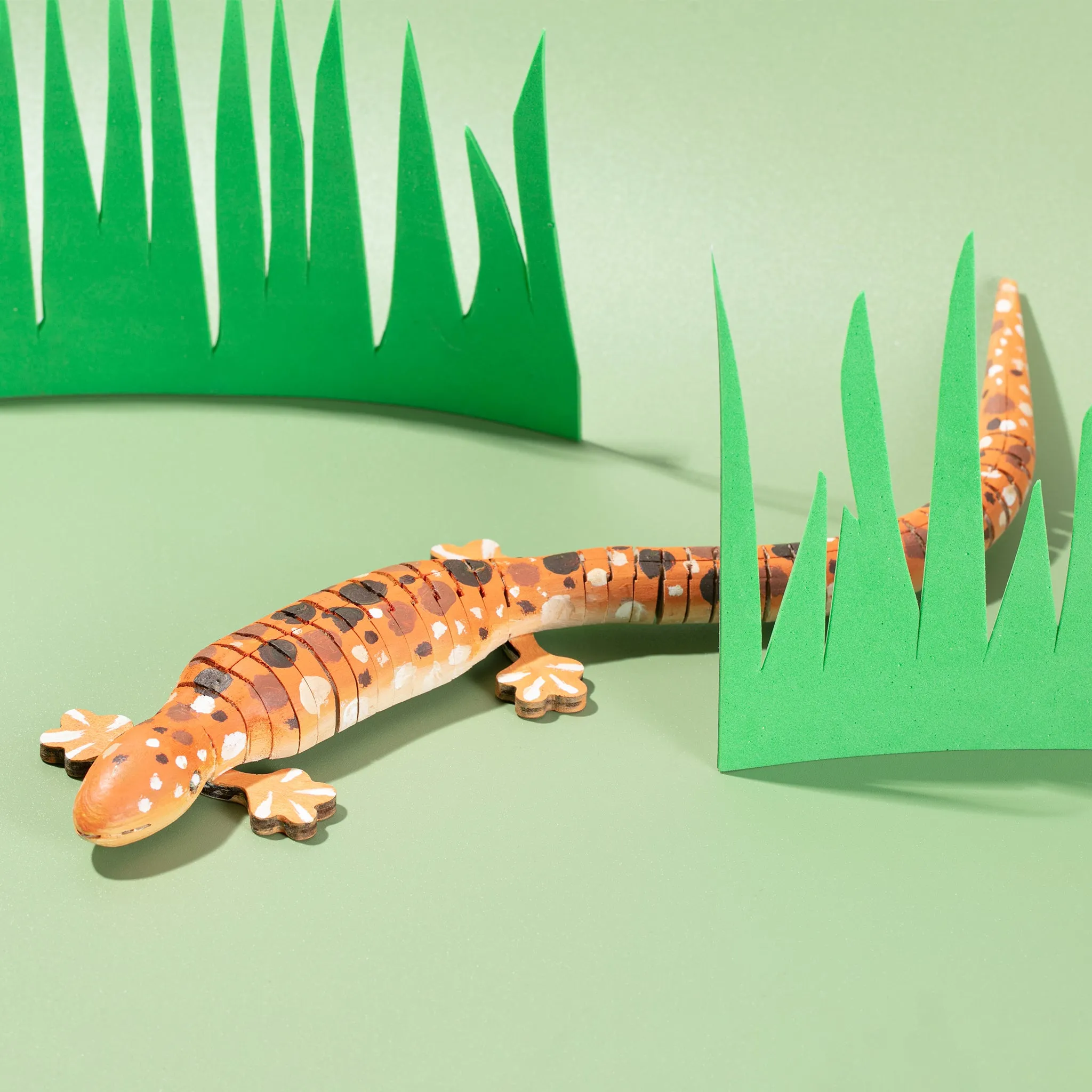 Flexible Wooden Lizard - Each