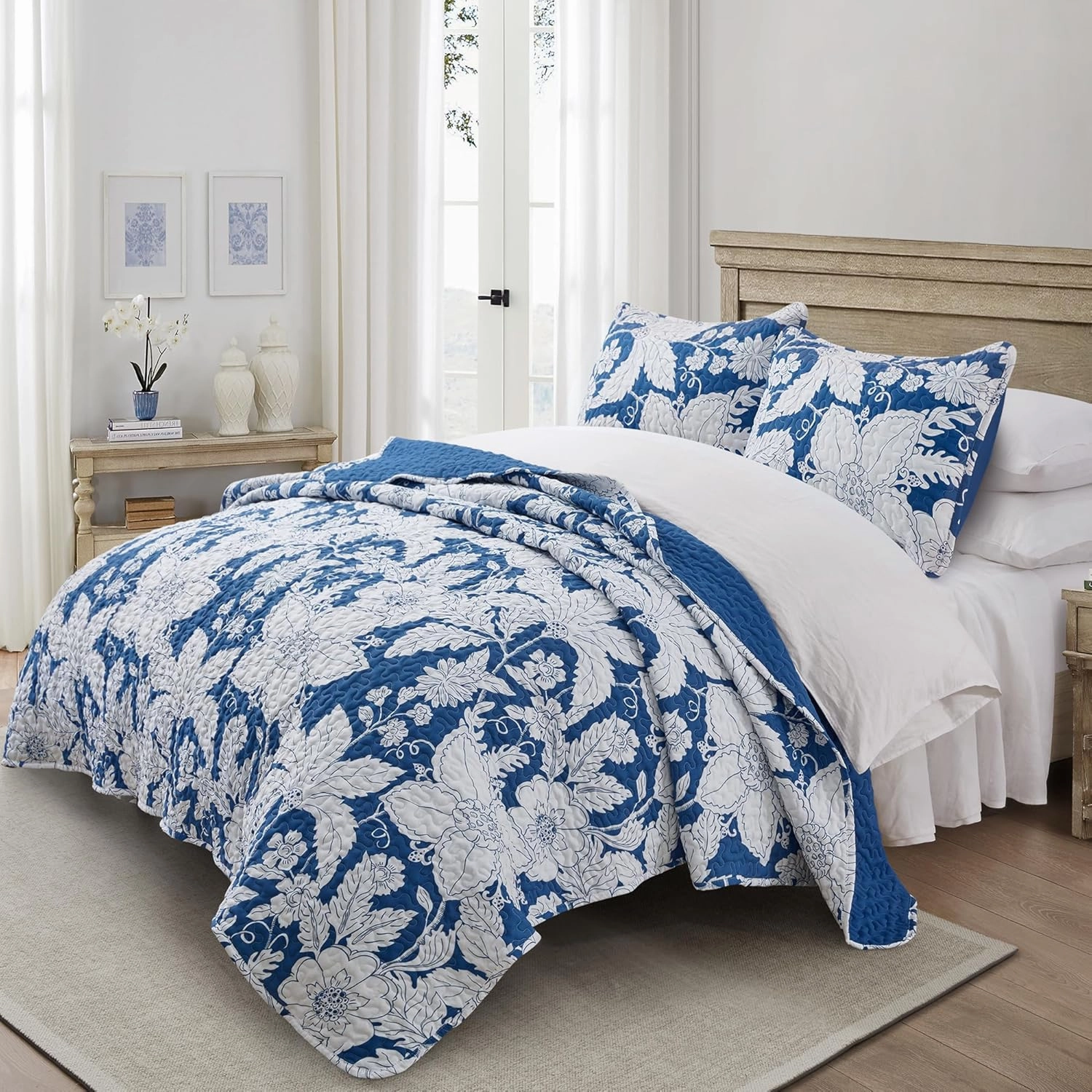 Floral Bedding Quilt Set Bedspread - Blue Floral Quilt Lightweight Reversible Dyed Oversized Bed Spread Coverlet with 2 Pillowsham for Home All Season Tropical Royal Luxury (King)