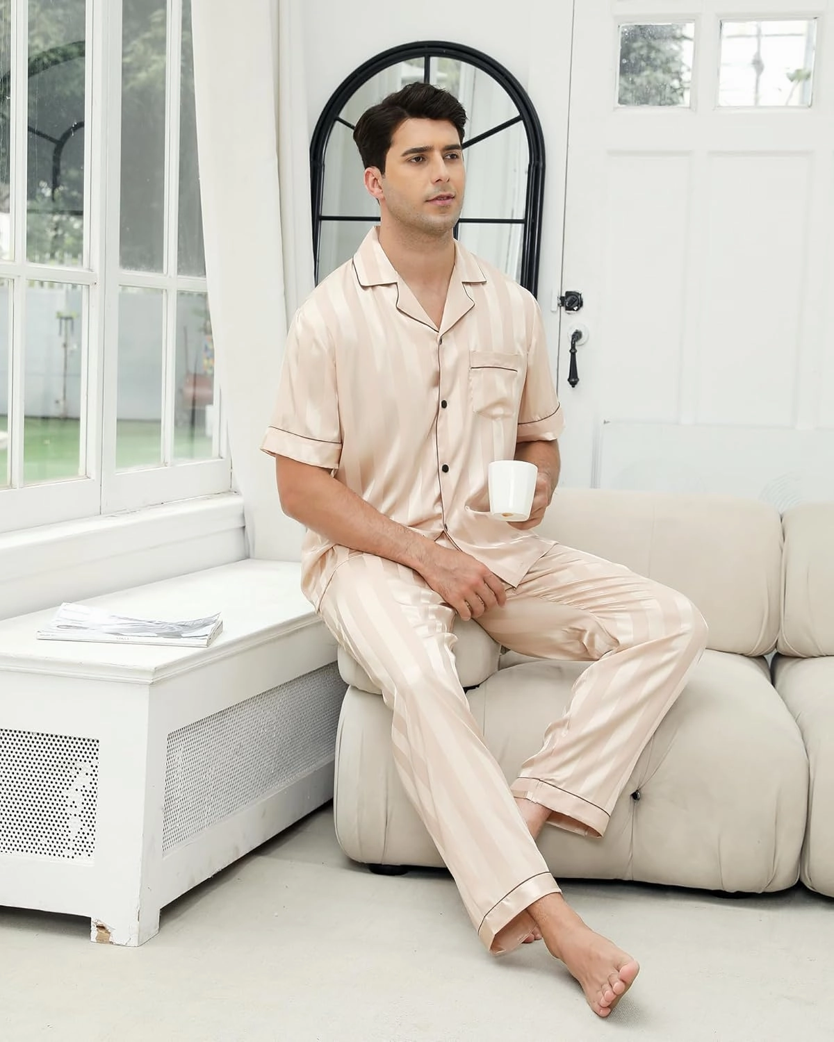 GAESHOW Mens Silk Pajama Set, Short Sleeve Silk Satin Pajamas for Men Soft Mens Loungewear Sets 2 Piece Button Down Pjs Set