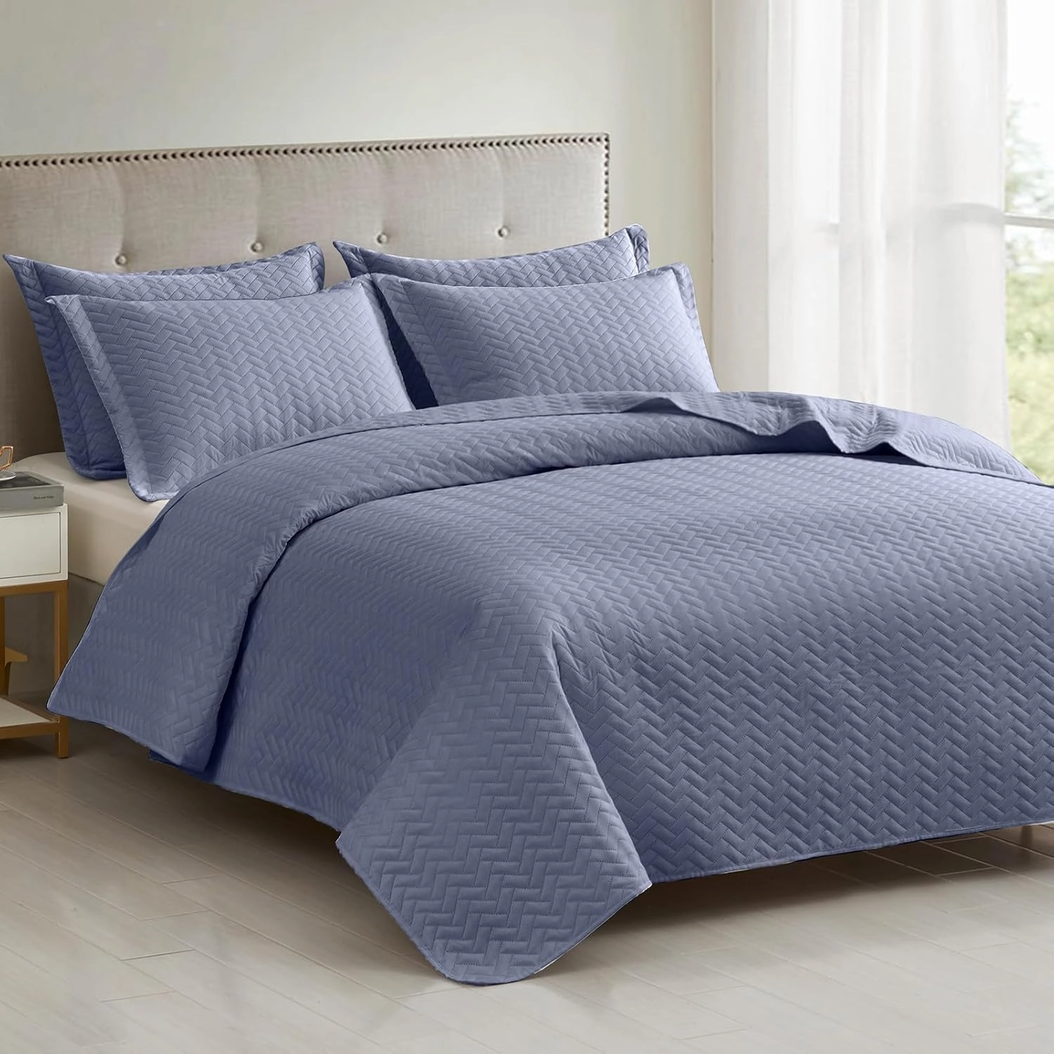 Maple&Stone Quilt Set King Size, Mineral Blue Lightweight Bedspread Ultrasonic Chevron Pattern Light Coverlet for All Season Comforter Bedding Decor - 3 Piece King Bed Cover Sets