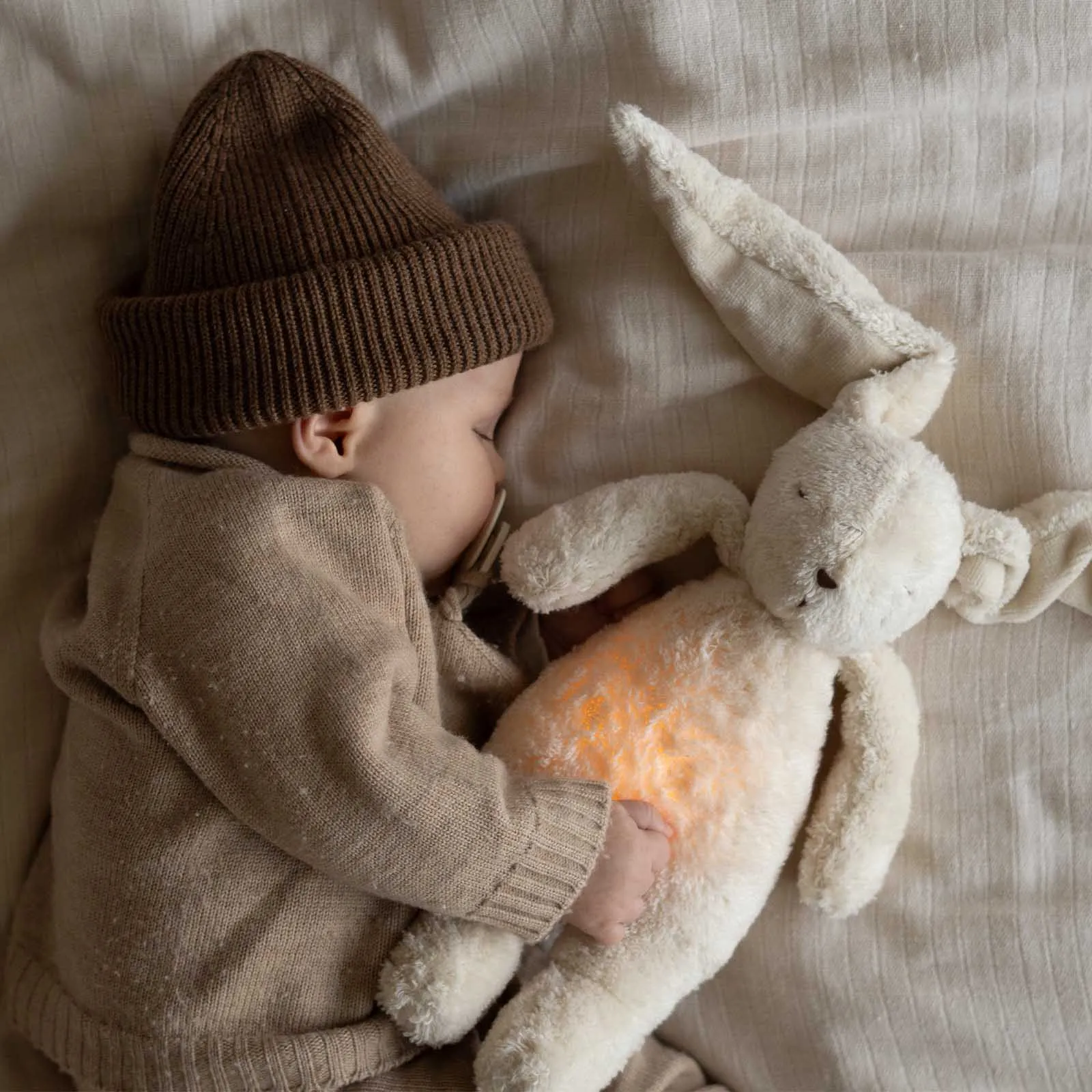 Moonie Humming Organic Bunny Night Light