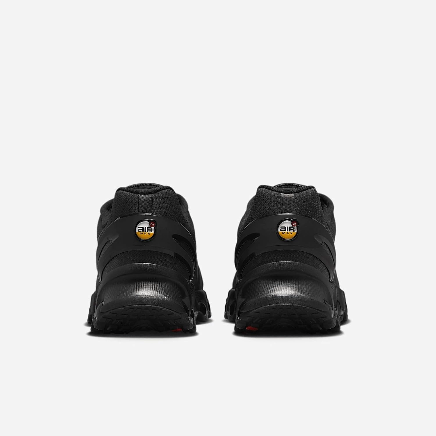 Nike Air Max Dn8 Men's Shoes (FQ7860-002, Black/Black/Anthracite/Anthracite)