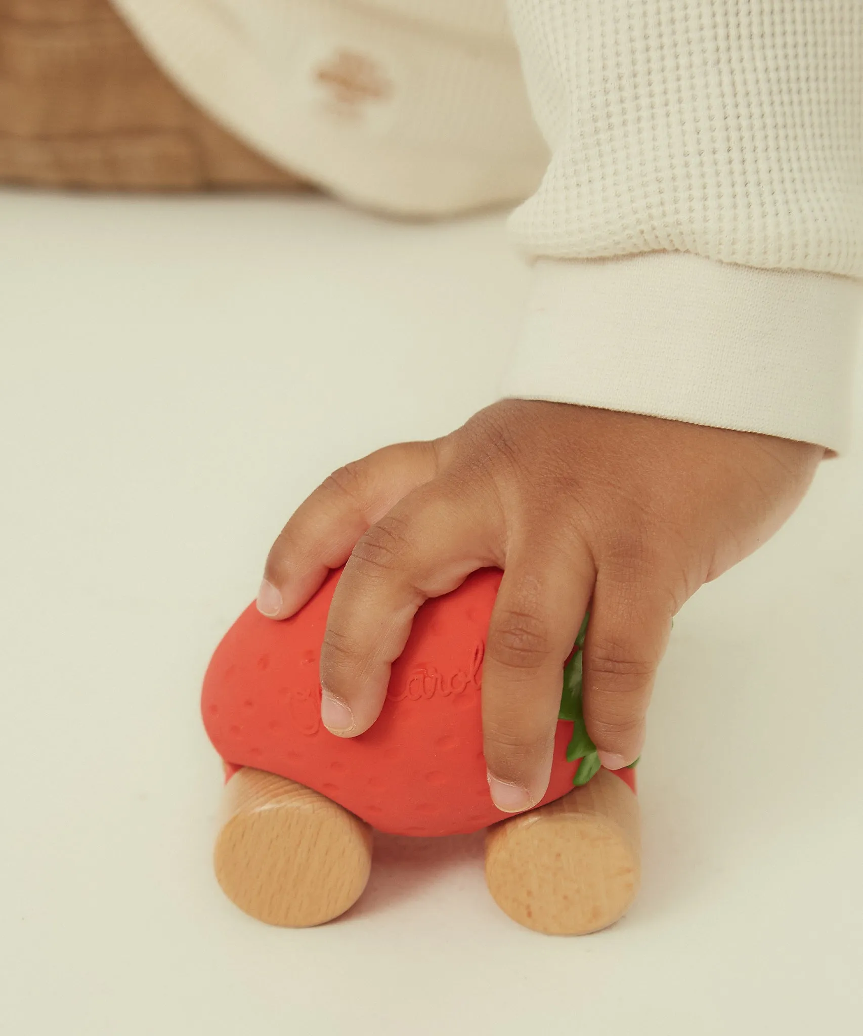 Oli & Carol Sweetie The Strawberry Car