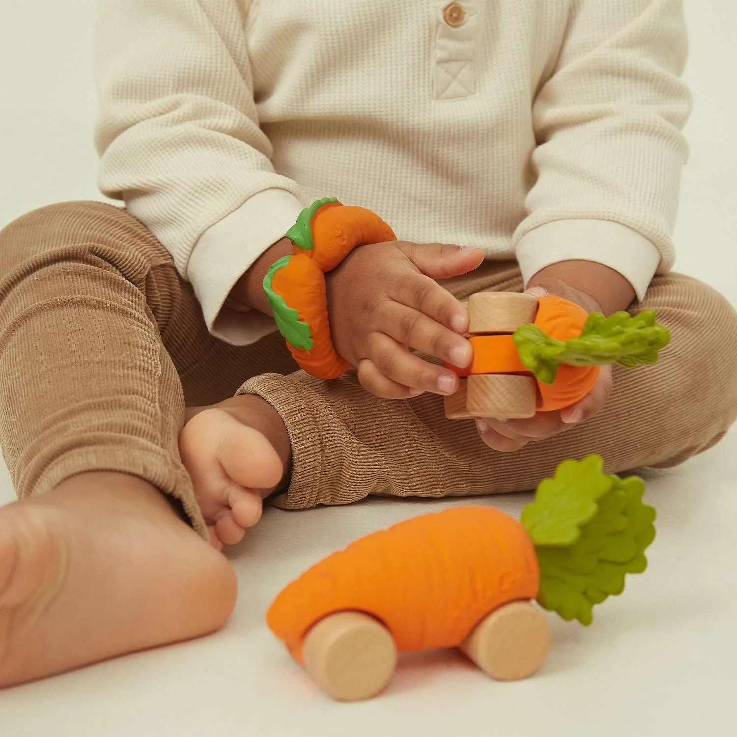 Oli and Carol - Car - Cathy the Carrot