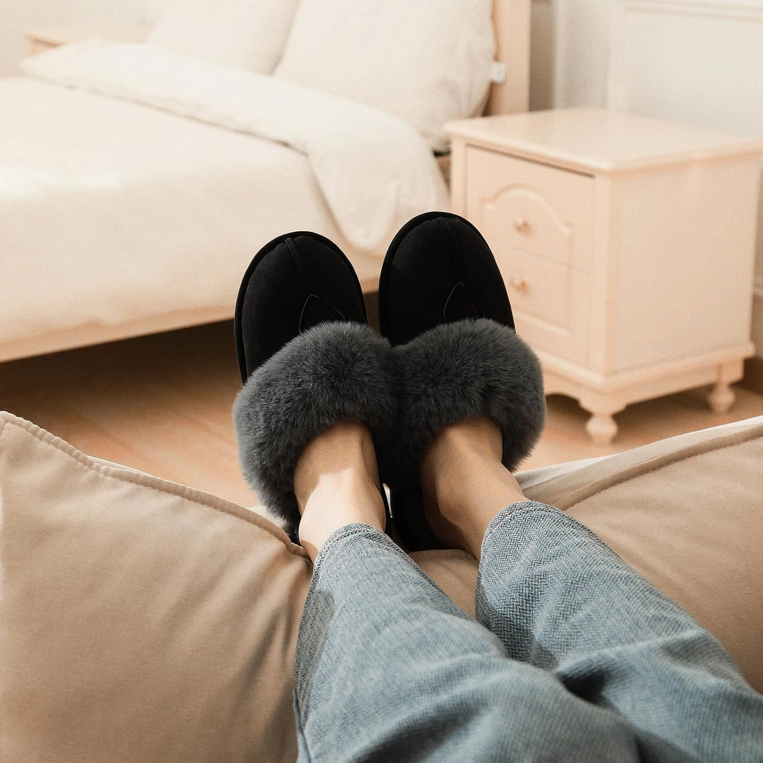Parlovable Womens Fuzzy Slippers Memory Foam Suede House Slippers Faux Fur Indoor Outdoor Shoes