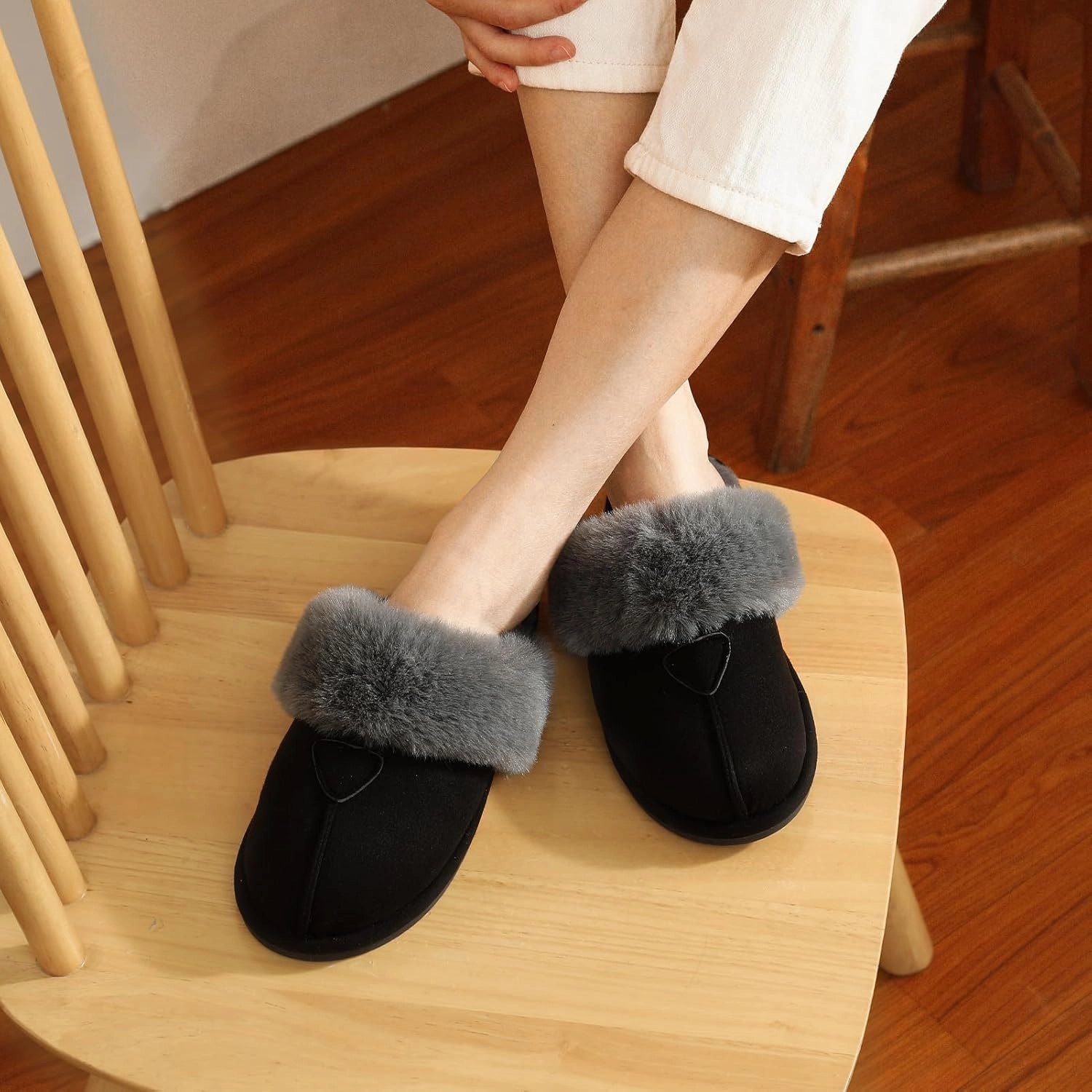 Parlovable Womens Fuzzy Slippers Memory Foam Suede House Slippers Faux Fur Indoor Outdoor Shoes