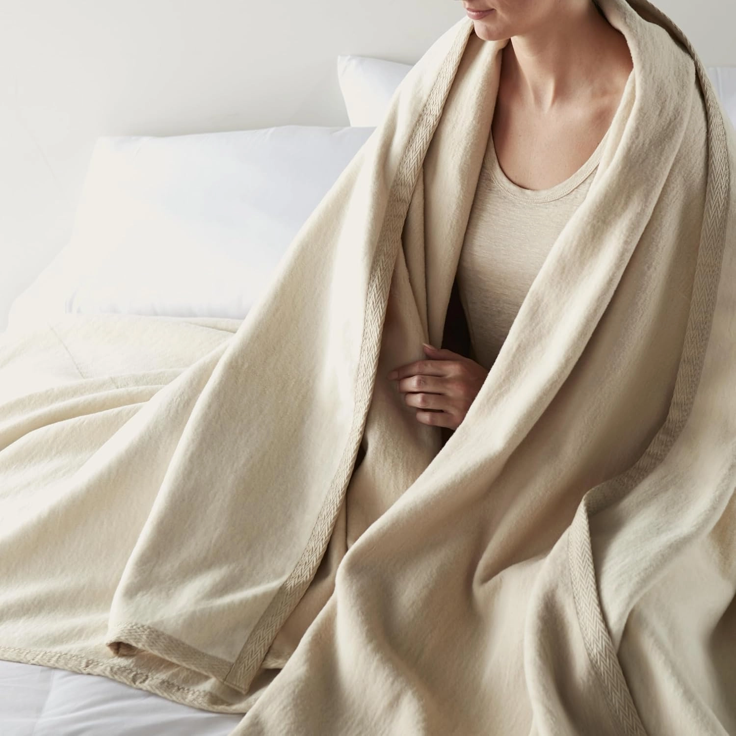 Peacock Alley Favorite Luxury Reversible Cotton Blanket for Year Around Use - 100% Long Staple Cotton, Imported from Portugal - King, Linen