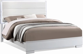 Queen Size Bed Solid & Manufactured Wood White