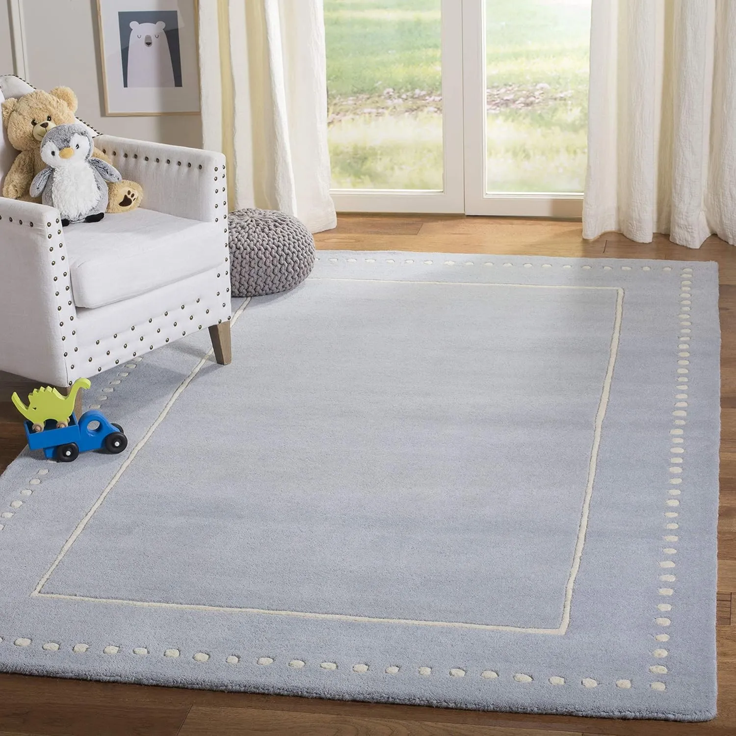 SAFAVIEH Bella Collection Area Rug - 9' x 12', Light Blue & Ivory, Handmade Dotted Border Wool, Ideal for High Traffic Areas in Living Room, Bedroom (BEL151A)