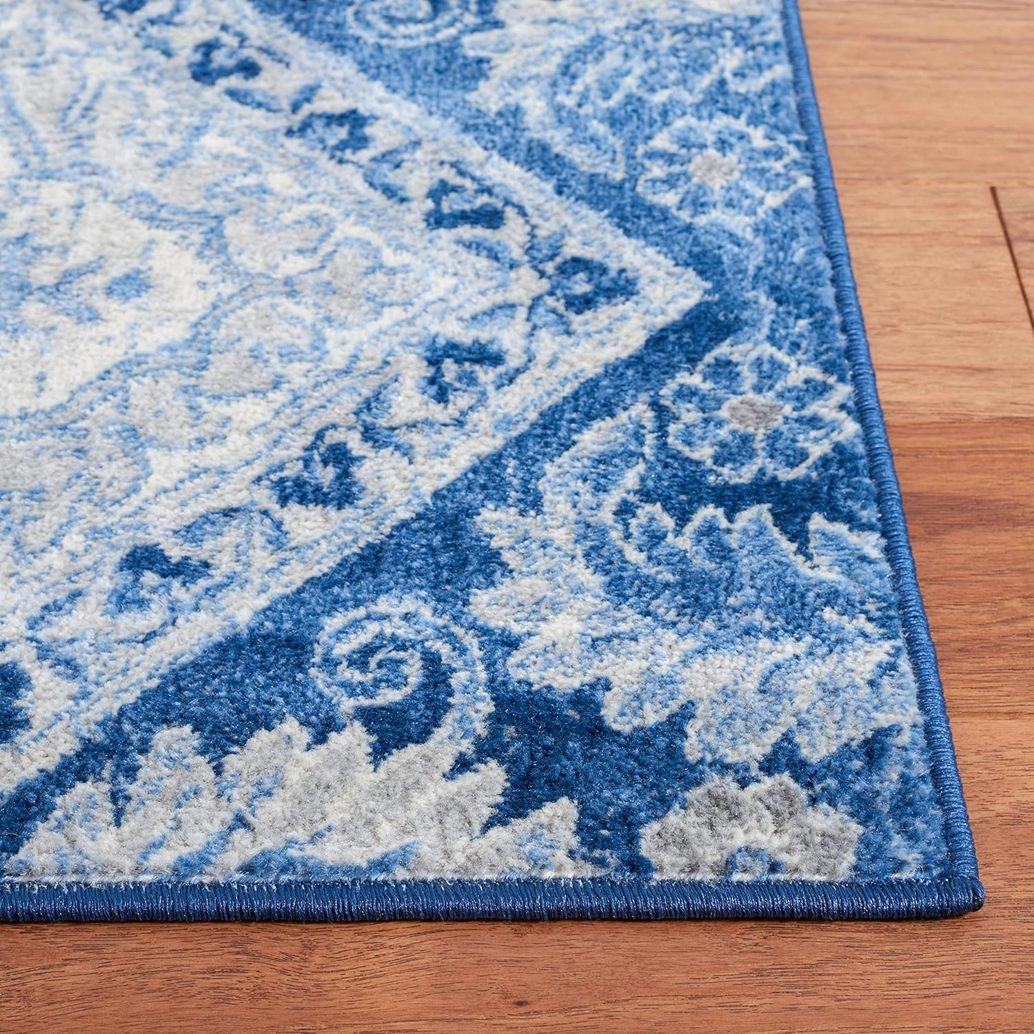 Safavieh Area Rug 8x10 - Brentwood Collection - Large - Blue & Ivory, Diamond Damask Design, Non-Shedding & Easy Cleaning, Ideal for Living Room, Bedroom, Office, Dining Space (BNT827M)