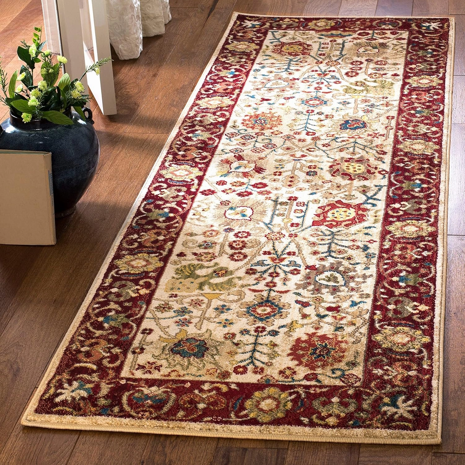 SAFAVIEH Area Rug 8x10 - Kashan Collection - Large - Ivory & Red, Traditional Oriental Design, Non-Shedding & Easy Cleaning, Ideal for Living Room, Bedroom, Office, Dining Space (KSN303D)