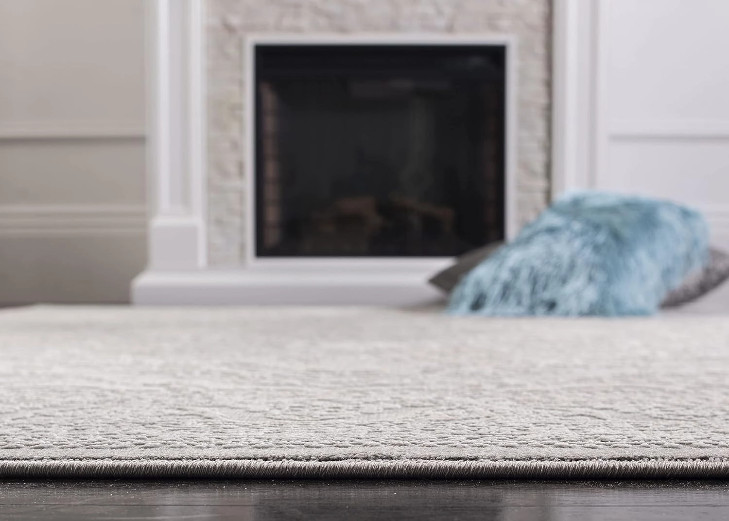 SAFAVIEH Area Rug 8x10 - Reflection Collection - Large - Light Grey & Cream, Non-Shedding & Easy Cleaning, Ideal for Living Room, Bedroom, Office, Dining Space (RFT668G)