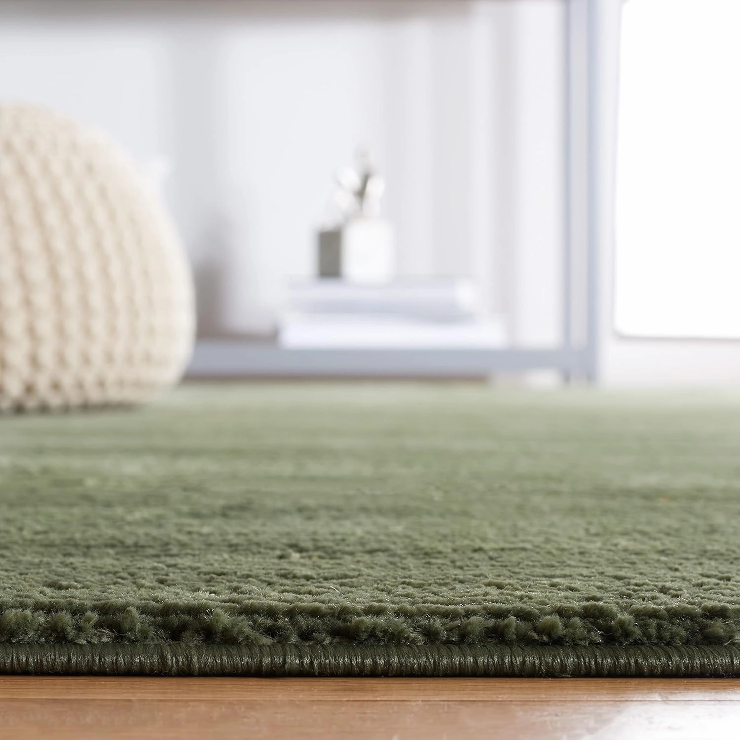 SAFAVIEH Area Rug 8x10 - Revive Collection - Large - Green, Solid Pattern, Non-Shedding & Easy Cleaning, Ideal for Living Room, Bedroom, Office, Dining Space (REV102Y)