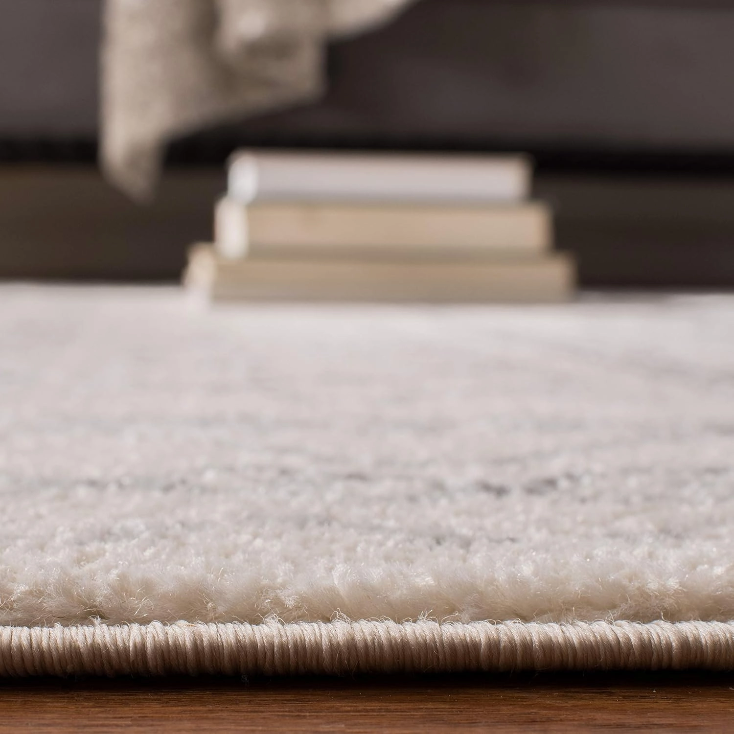 SAFAVIEH Area Rug 8x10 - Tulum Collection - Large - Ivory & Grey, Moroccan Boho Distressed Design, Non-Shedding & Easy Cleaning, Ideal for Living Room, Bedroom, Office, Dining Space (TUL268A)