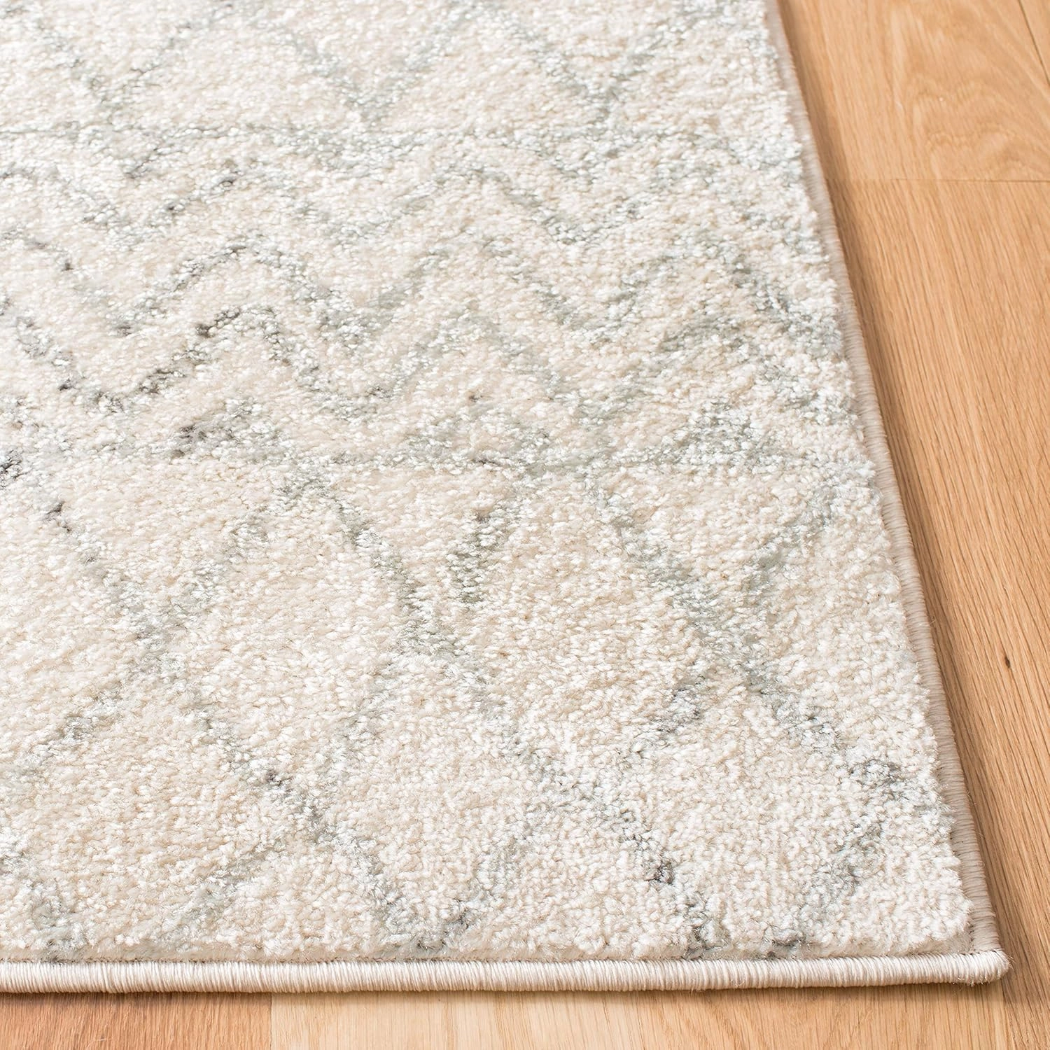 SAFAVIEH Area Rug 8x10 - Tulum Collection - Large - Ivory & Grey, Moroccan Boho Distressed Design, Non-Shedding & Easy Cleaning, Ideal for Living Room, Bedroom, Office, Dining Space (TUL270A)