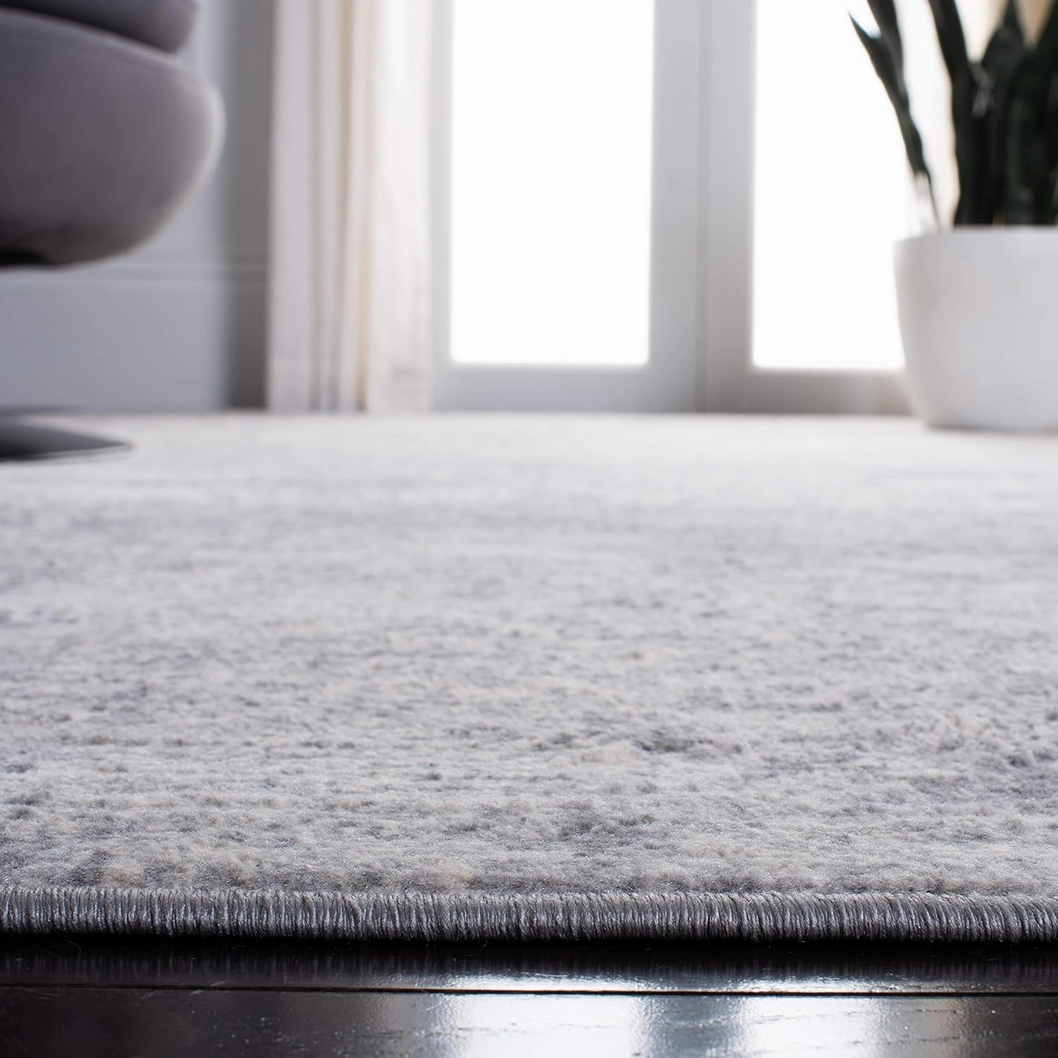 SAFAVIEH Brentwood Collection 9' Square Grey/Ivory BNT822H Modern Abstract Non-Shedding Living Room Bedroom Area Rug