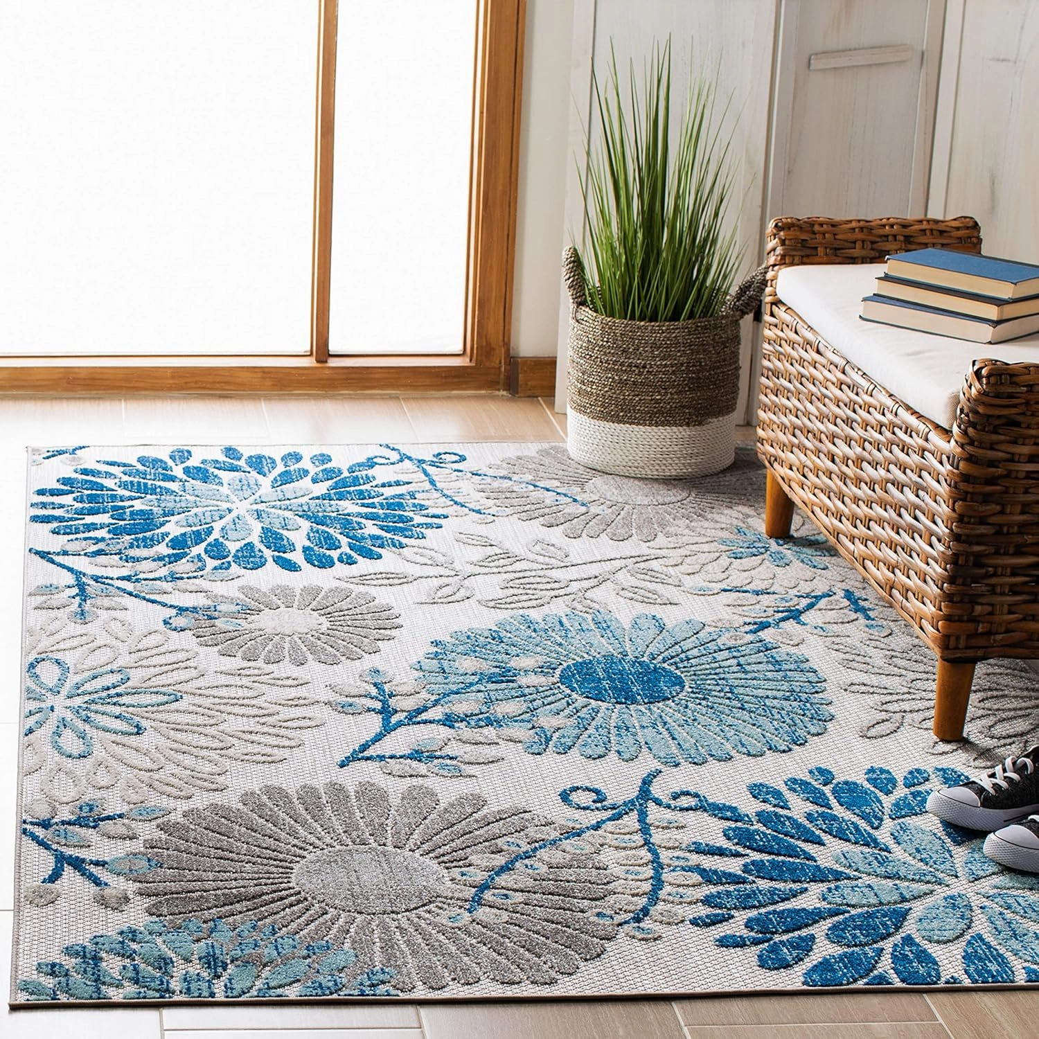 SAFAVIEH Cabana Collection 6' x 9' Grey/Blue CBN832F Floral Indoor/ Outdoor Non-Shedding Easy Cleaning Patio Backyard Deck Porch Mudroom Area Rug