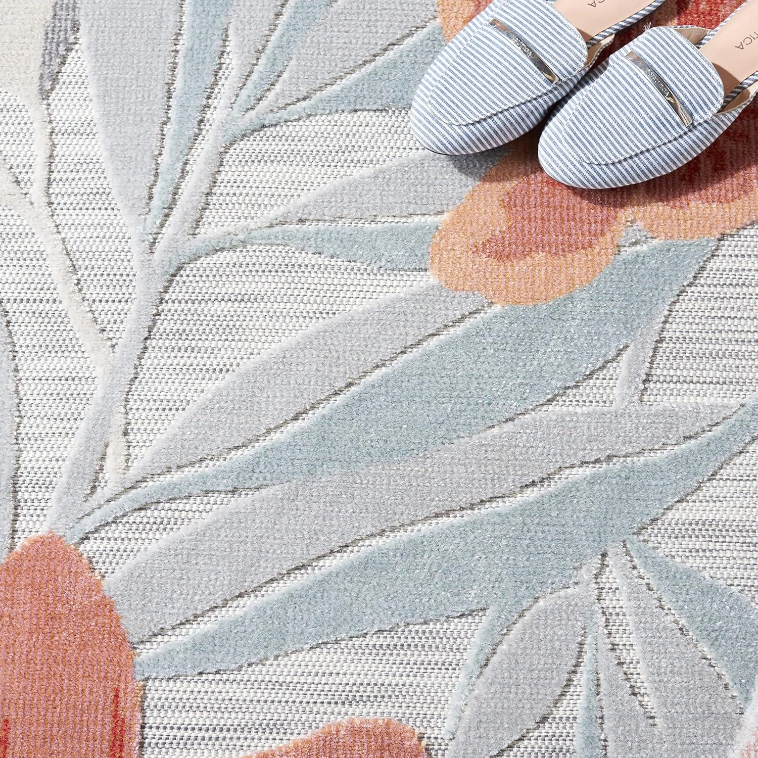 SAFAVIEH Cabana Collection Area Rug - 9' x 12', Grey & Rust, Floral Tropical Design, Non-Shedding & Easy Care, Indoor/Outdoor & Washable-Ideal for Patio, Backyard, Mudroom (CBN454G)