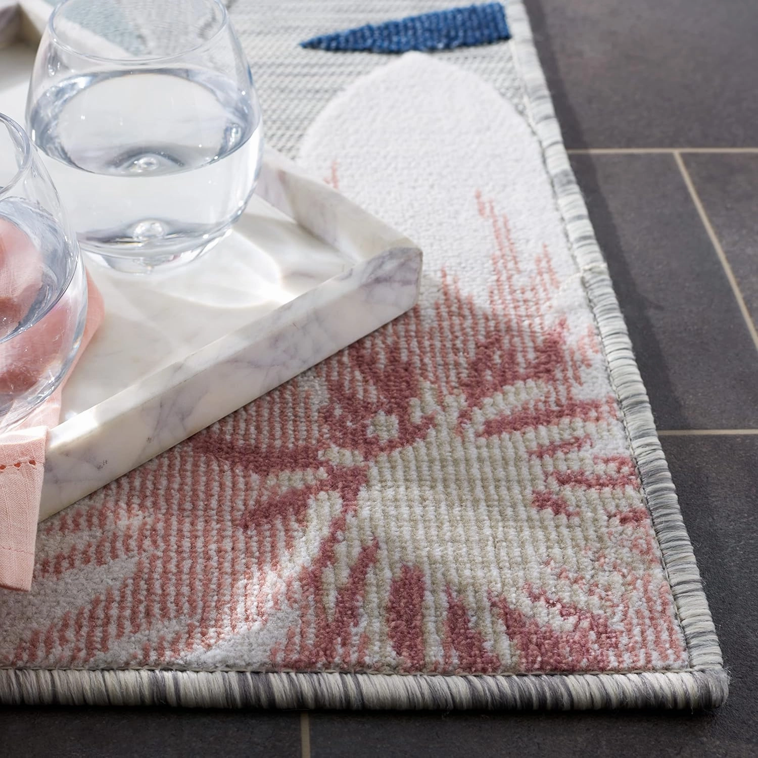 SAFAVIEH Cabana Collection Area Rug - 9' x 12', Grey & Rust, Floral Tropical Design, Non-Shedding & Easy Care, Indoor/Outdoor & Washable-Ideal for Patio, Backyard, Mudroom (CBN454G)