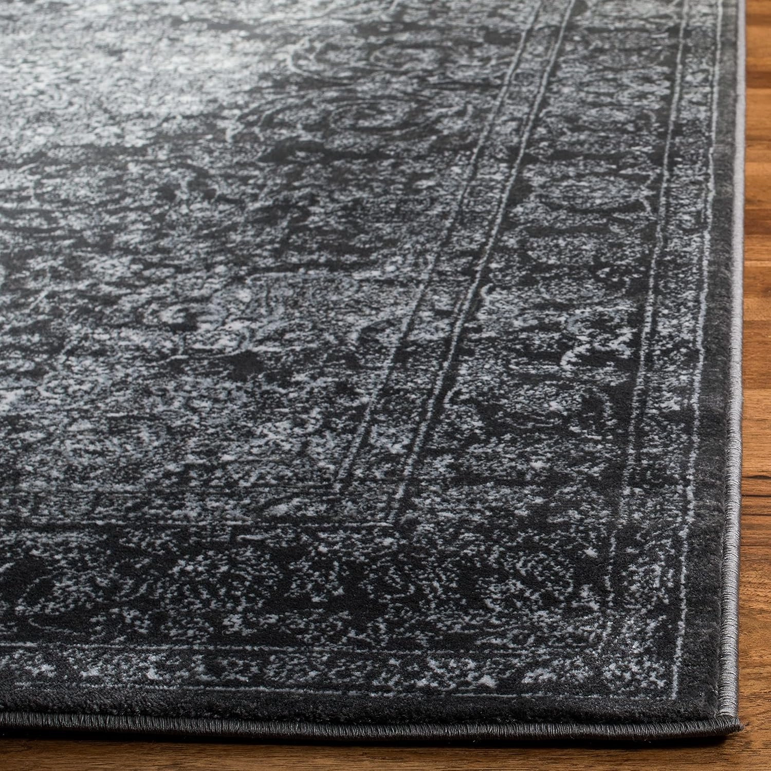 SAFAVIEH Carnegie Collection Runner Rug - 2'3" x 6', Dark Grey & Cream, Vintage Distressed Design, Non-Shedding & Easy Care, Ideal for High Traffic Areas in Living Room, Bedroom (CNG631P)