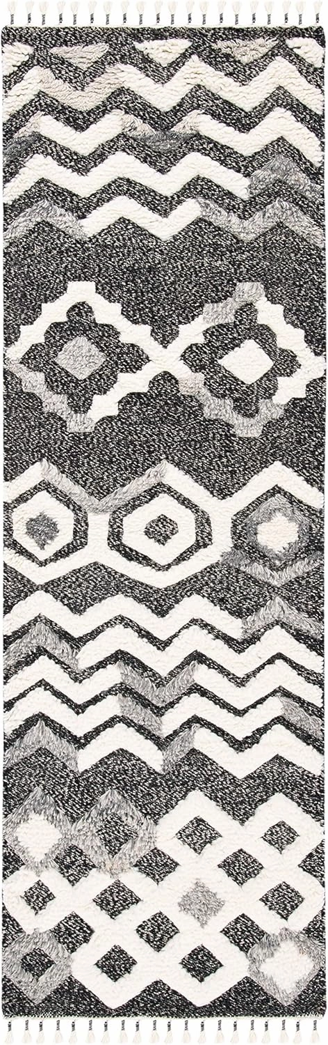 SAFAVIEH Casablanca Collection Runner Rug - 2'3" x 8', Black & Grey, Hand-Knotted Tribal Boho Tassel Wool 0.75-inch, 0.75-inch Thick Ideal for High Traffic Areas in Living Room, Bedroom (CSB548Z)