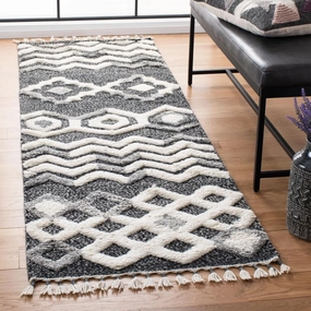 SAFAVIEH Casablanca Collection Runner Rug - 2'3" x 8', Black & Grey, Hand-Knotted Tribal Boho Tassel Wool 0.75-inch, 0.75-inch Thick Ideal for High Traffic Areas in Living Room, Bedroom (CSB548Z)