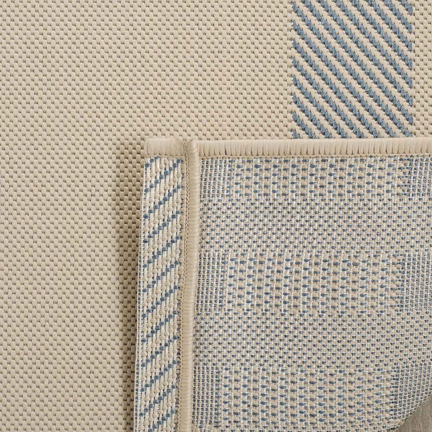 SAFAVIEH Courtyard Collection Area Rug - 5'3" x 7'7", Beige & Blue, Indoor/Outdoor, Plaid Pattern, Weather Resistant & Washable, Ideal for Patio, Backyard, Mudroom, Deck, Dining Space (CY6201-233)