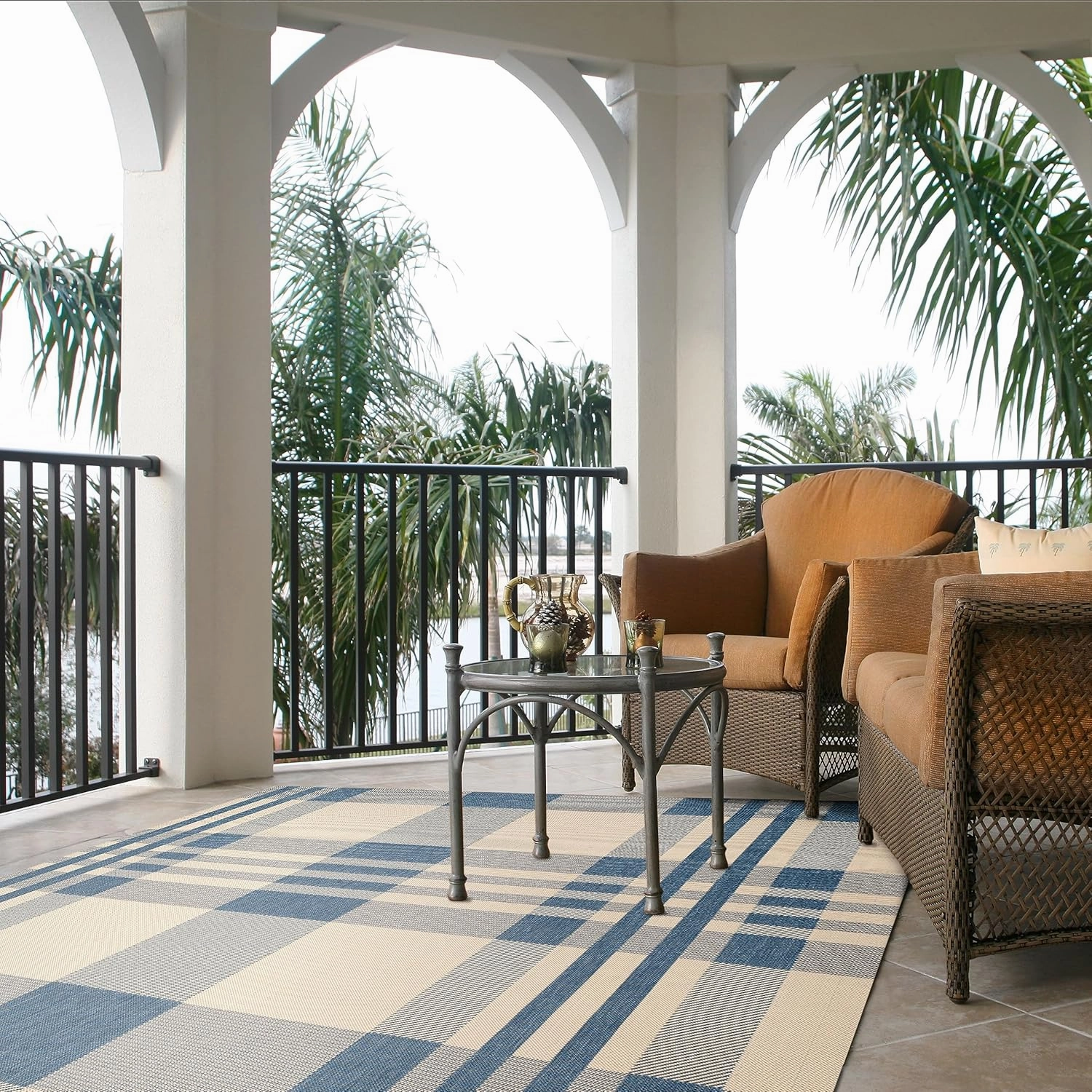 SAFAVIEH Courtyard Collection Area Rug - 5'3" x 7'7", Beige & Blue, Indoor/Outdoor, Plaid Pattern, Weather Resistant & Washable, Ideal for Patio, Backyard, Mudroom, Deck, Dining Space (CY6201-233)