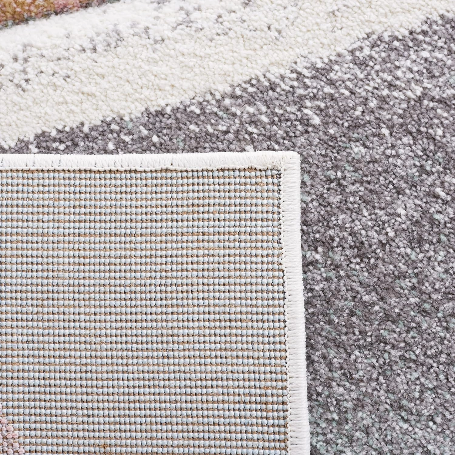 SAFAVIEH Hollywood Collection Runner Rug - 6' Runner, Grey & Pink, Contemporary Design, Stain Resistant, Ideal for High Traffic Areas in Hallway, Bathroom & Kitchen (HLW766U-26)