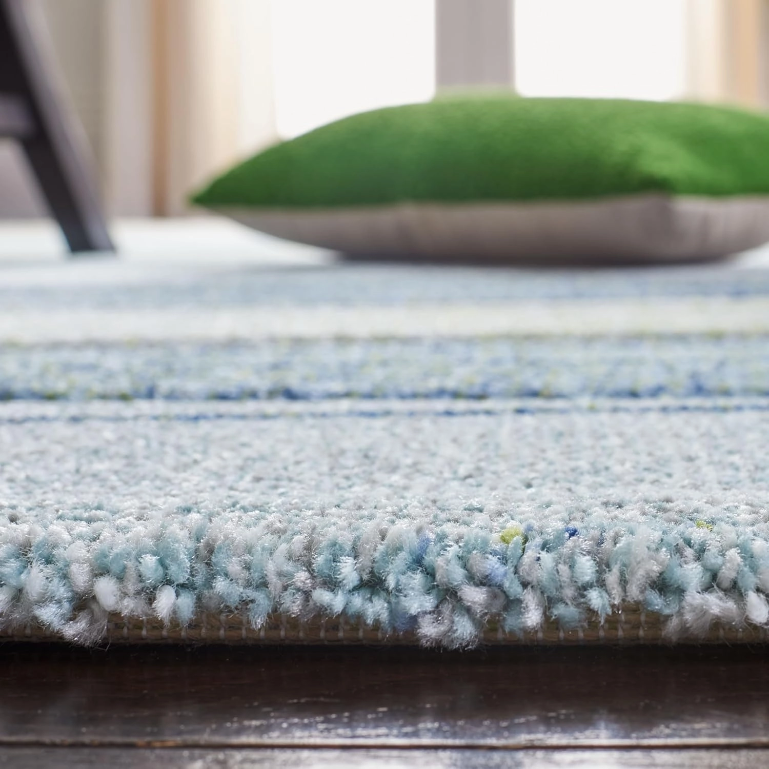 SAFAVIEH Hollywood Collection Runner Rug - 6' Runner, Ivory & Blue Green, Contemporary Design, Stain Resistant, Ideal for High Traffic Areas in Hallway, Bathroom & Kitchen (HLW703A-26)