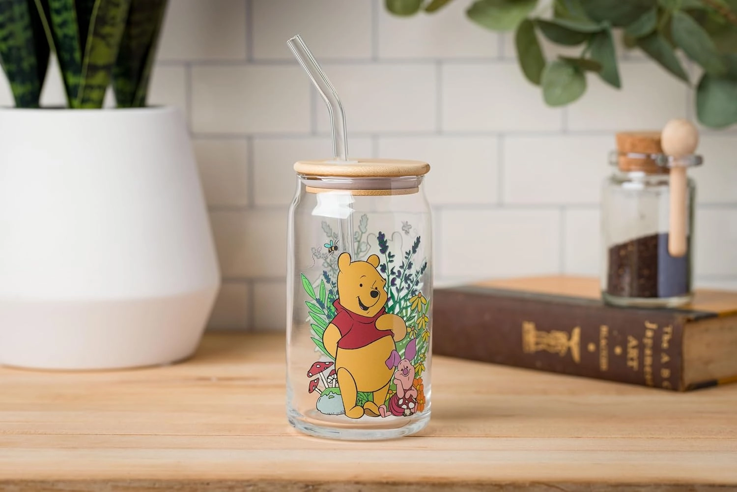 Silver Buffalo Disney Winnie the Pooh and Piglet Garden Glass Jar Tumbler with Bamboo Lid and Glass Straw, 16 Ounces