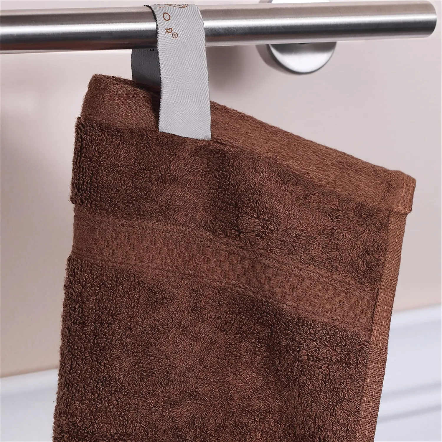 Superior Bath Towel Set, Rayon from Bamboo Cotton Blend, Ideal for Bathroom, Guest Bathroom, and Beach, Modern Style with Solid Dobby Border, Includes 4 Pieces; Bath Towels, Cocoa