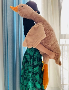 Tanha Goose Plush, Soft Large Goose Stuffed Animal, Cute Stuffed Goose, Brown Duck Plush Gift for Girlfriend, Kids or Best Friend（51inch, 130cm）