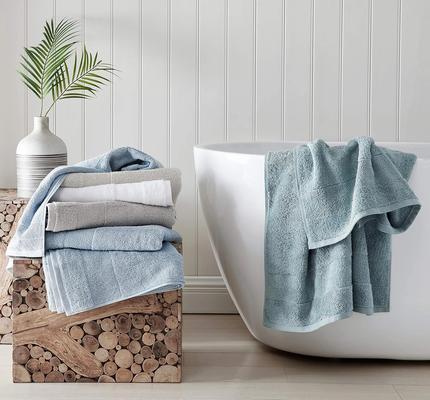 Tommy Bahama - Bath Towels, Absorbent & Fade Resistant Bathroom Essentials, Oeko-Tex Certified (Island Retreat Turquoise, 6-Piece)