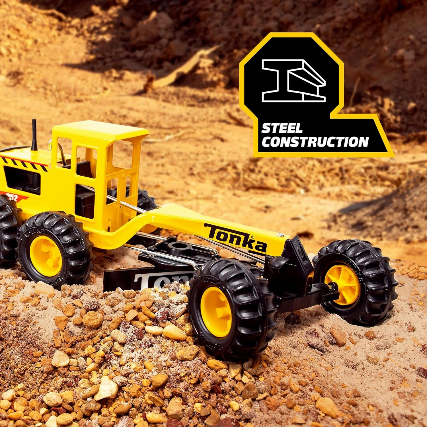 Tonka Steel Classics Road Grader - Made with Steel & Sturdy Plastic, Yellow Toy Construction Truck, Boys and Girls, Kids, Toddlers, Ages 3 