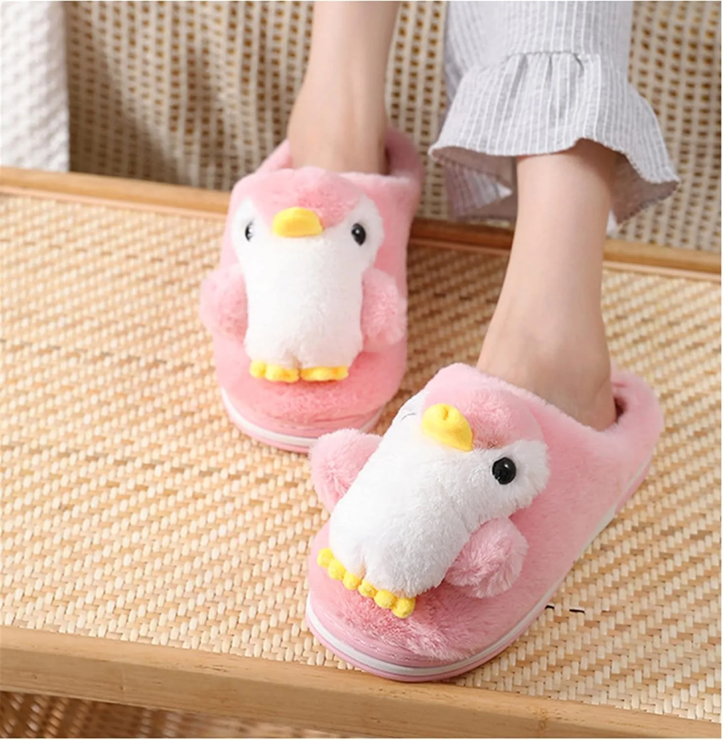 YILANLAN Women's Penguin Plush Warm Animal Home Cute Slippers