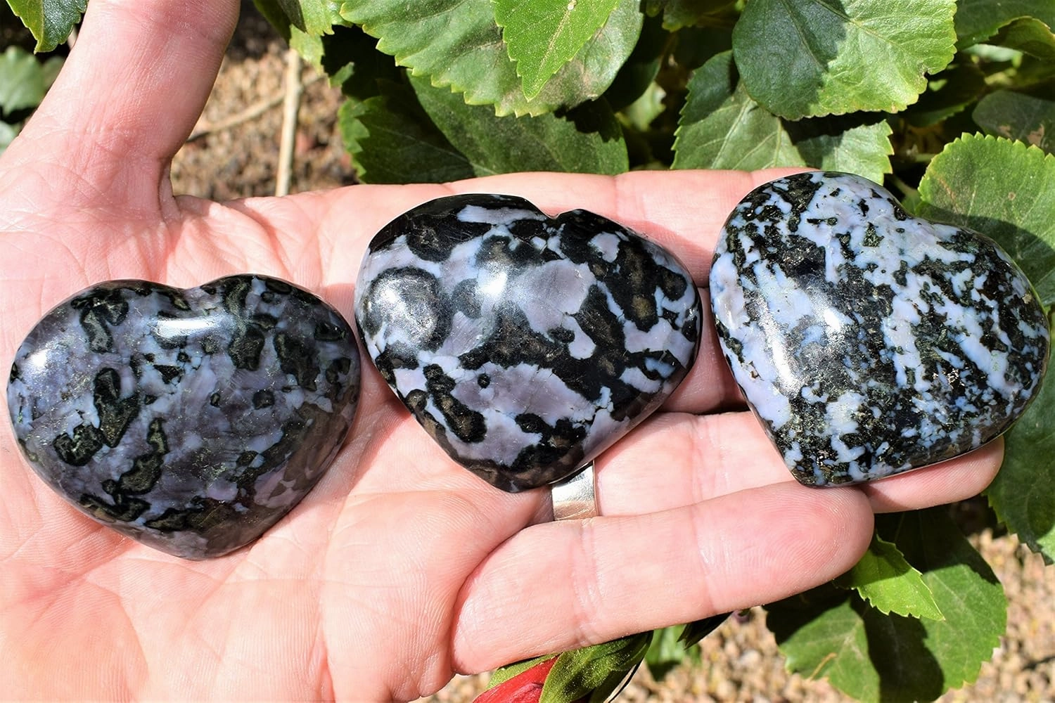 Zenergy Gems Selenite Charged Hand-Carved Natural Mystic Indigo Gabbro Pocket Puffy Heart/Palm Heart/Worry Stone   Selenite Heart Charging Crystal [Included]