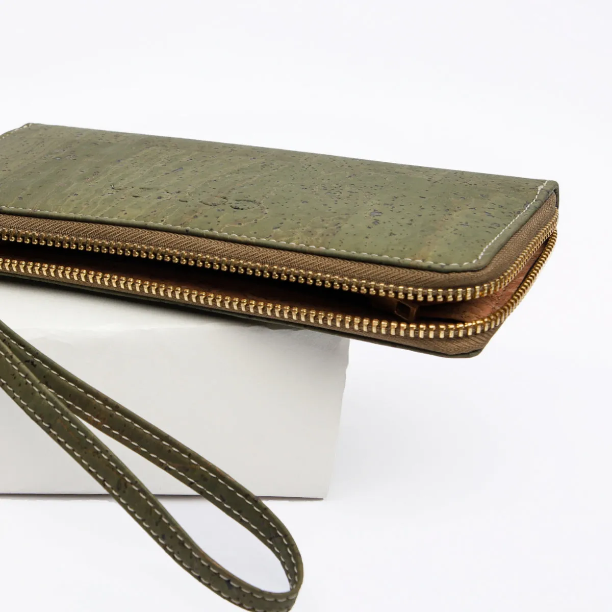 Zip around Cork wallet - Green